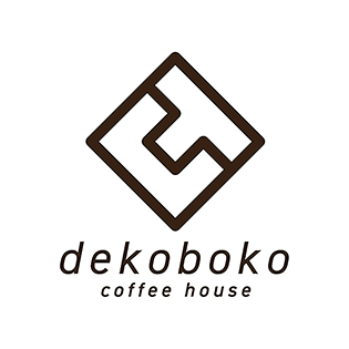 凸凹 dekoboko cafeのロゴ